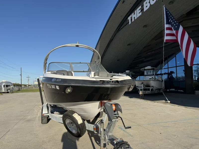 Slide: The Image of Yamaha Limited 242 2011 - 3