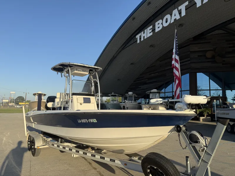 Slide: The Image of Triton 240 LTS 2006 - 9