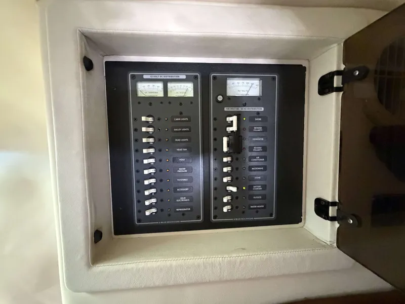 Slide: The Image of Cobalt 323 2011 - 34