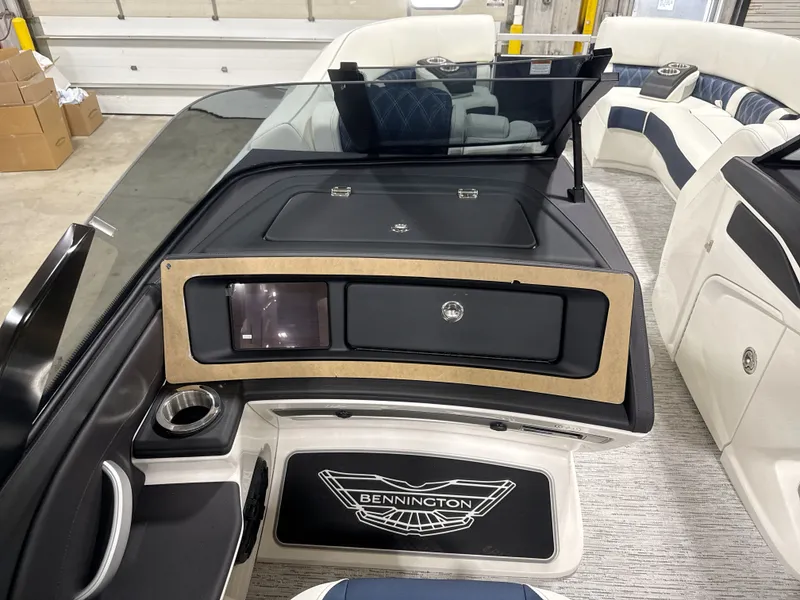 Slide: The Image of Bennington 25QXSBWA-ESP 2026 - 12