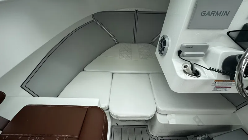 Slide: The Image of Parker Marine 247 Explorer TWIN 150S AND AIR COND. 2026 - 6