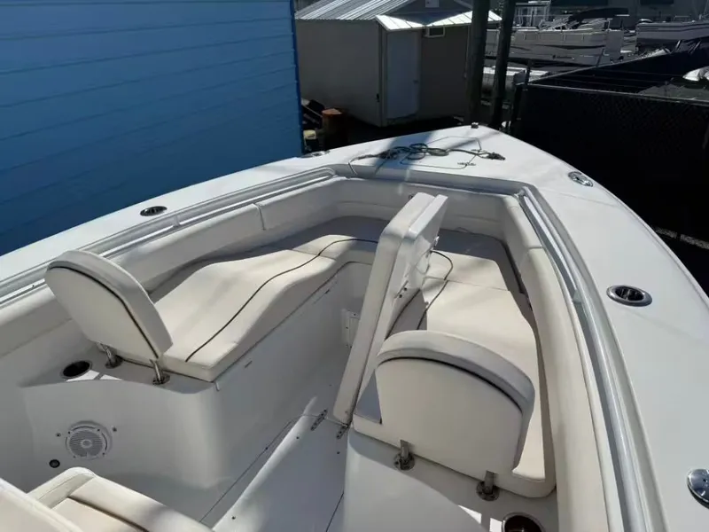 Slide: The Image of Sea Hunt Ultra 275 SE 2020 - 11