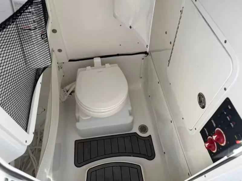 Slide: The Image of Sea Hunt Ultra 275 SE 2020 - 13