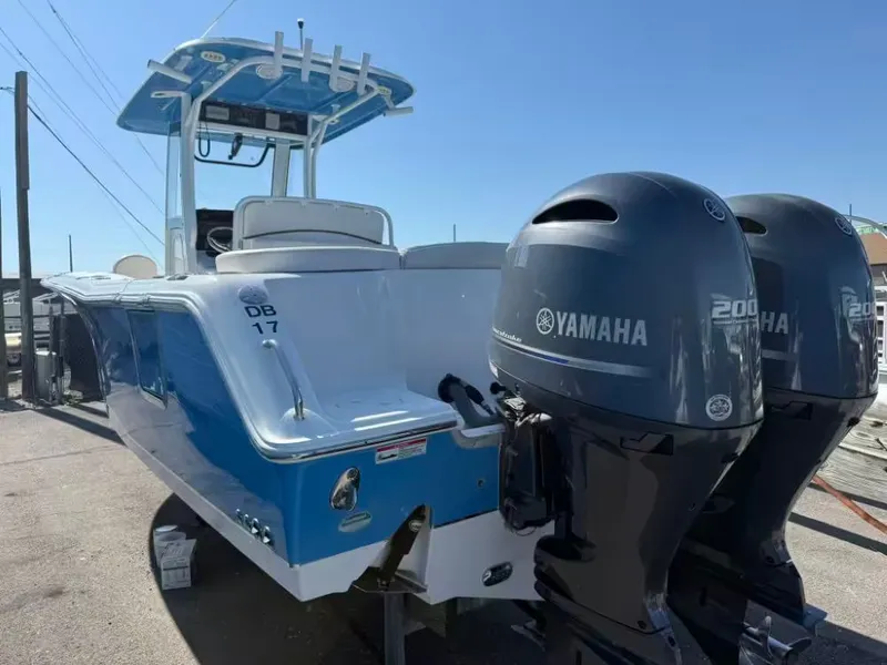 Slide: The Image of Sea Hunt Ultra 275 SE 2020 - 4