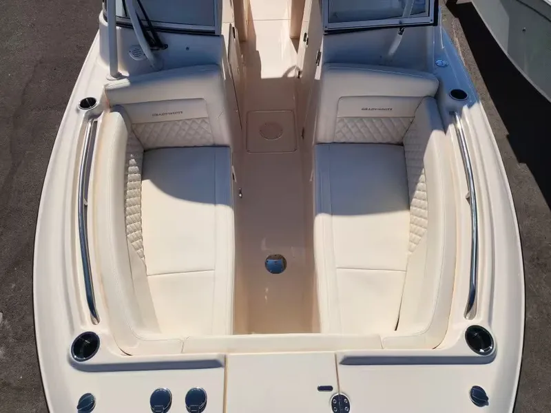 Slide: The Image of Grady-White Freedom 275 2026 - 14