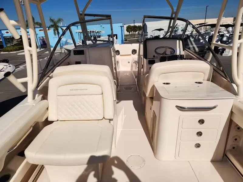 Slide: The Image of Grady-White Freedom 275 2026 - 8