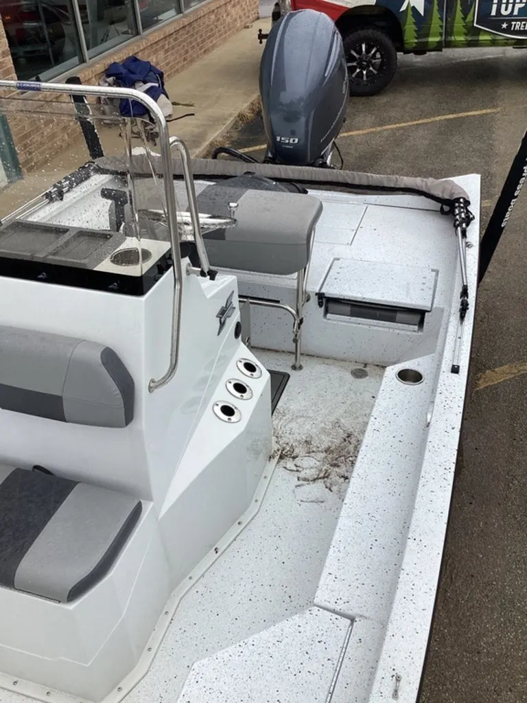 Slide: The Image of Xpress H20B 2023 - 24