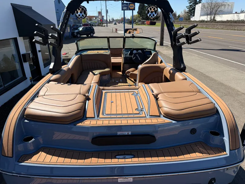 Slide: The Image of MB Sports Tomcat F22 Alpha 2024 - 11