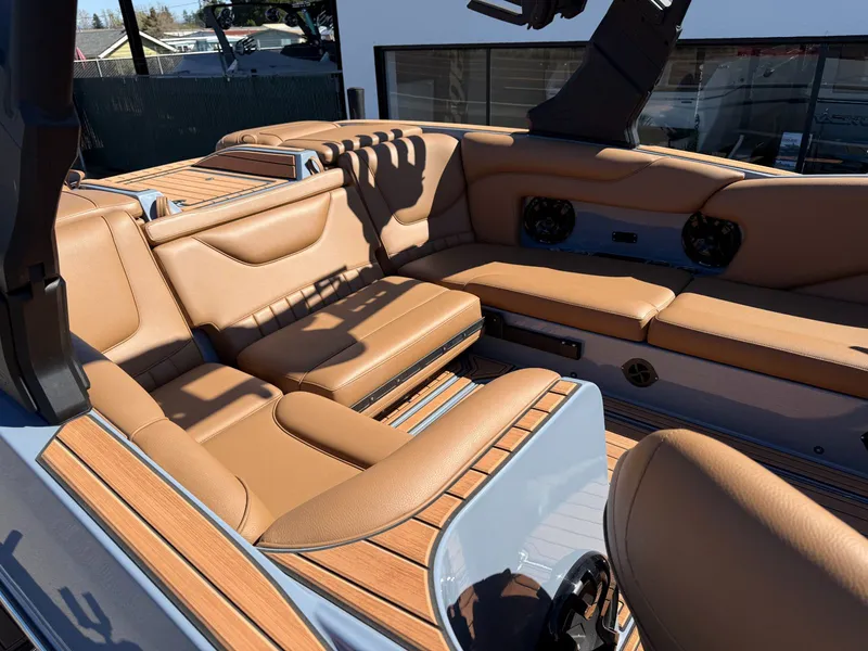 Slide: The Image of MB Sports Tomcat F22 Alpha 2024 - 14