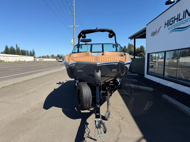 Slide: The Image of MB Sports Tomcat F22 Alpha 2024 - 22