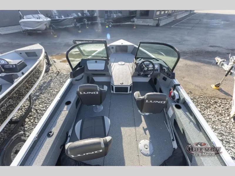 Slide: The Image of Interior view of Adventure 1775 Sport boat, model 2026. - 4