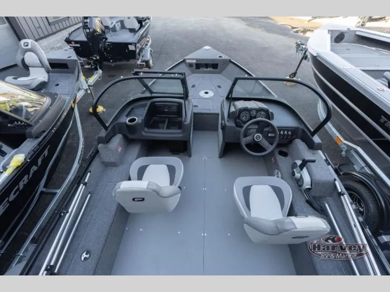 Slide: The Image of Interior view of Holiday 162 WS MAX boat, model year 2026. - 5