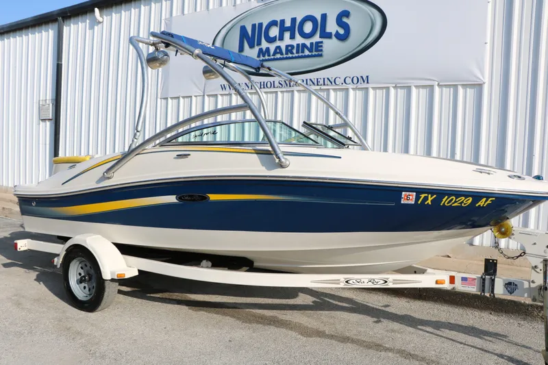 Slide: The Image of Sea Ray 185 Sport 2006 - 3