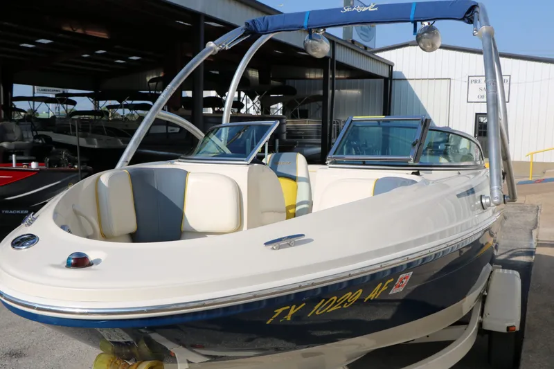 Slide: The Image of Sea Ray 185 Sport 2006 - 7