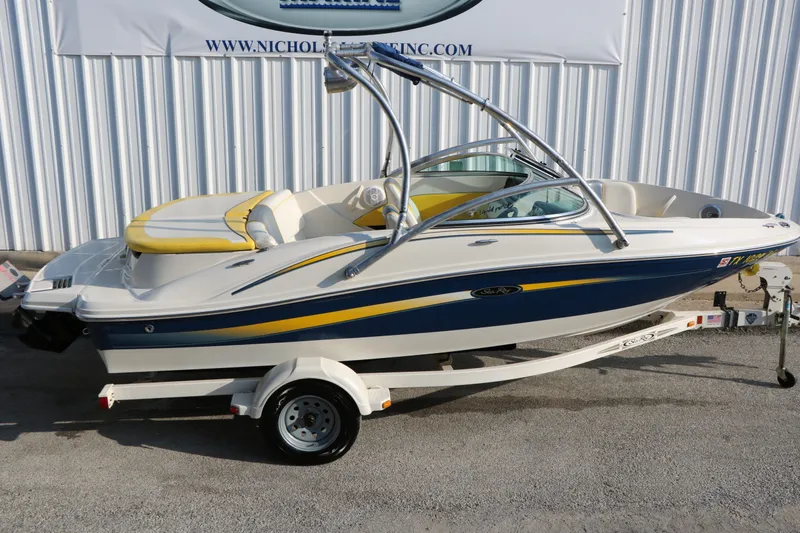 Slide: The Image of Sea Ray 185 Sport 2006 - 9