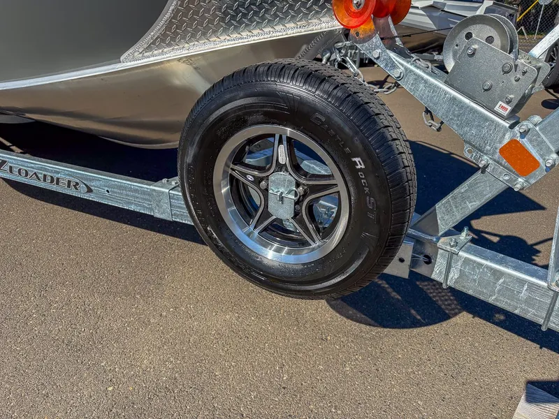 Slide: The Image of Hewescraft 210 Sea Runner ET 2026 - 22