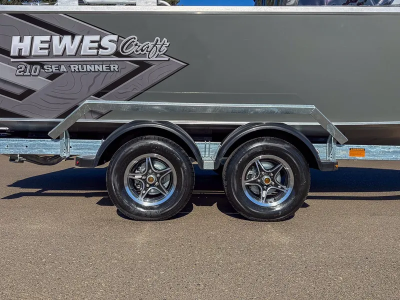 Slide: The Image of Hewescraft 210 Sea Runner ET 2026 - 23