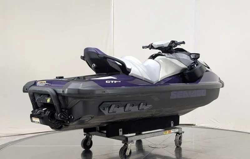 Slide: The Image of Sea-Doo GTI SE 130 2025 - 4