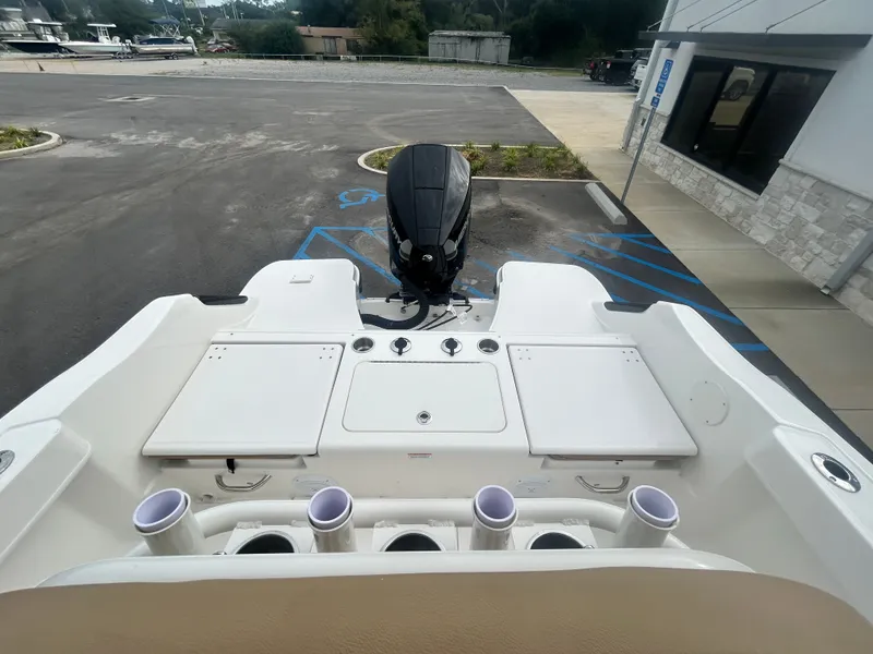 Slide: The Image of Bayliner Trophy T22CC 2026 - 22