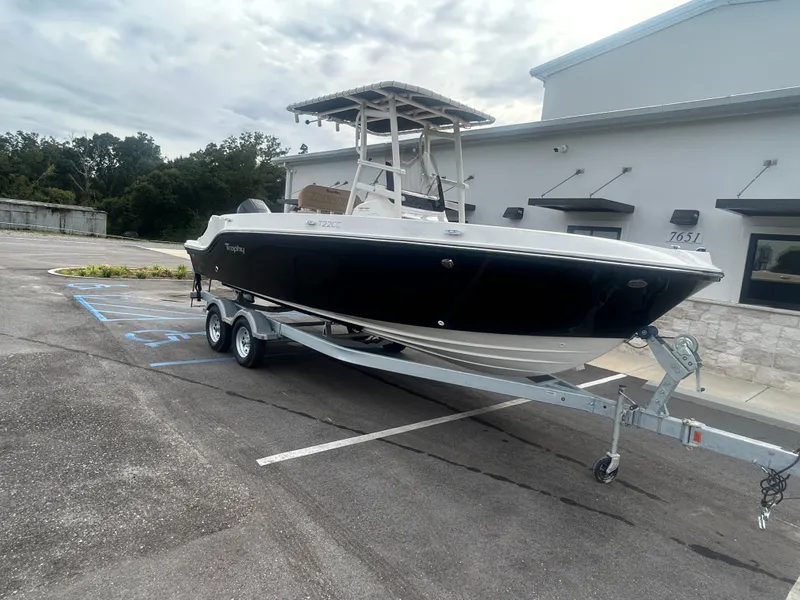 Slide: The Image of Bayliner Trophy T22CC 2026 - 5