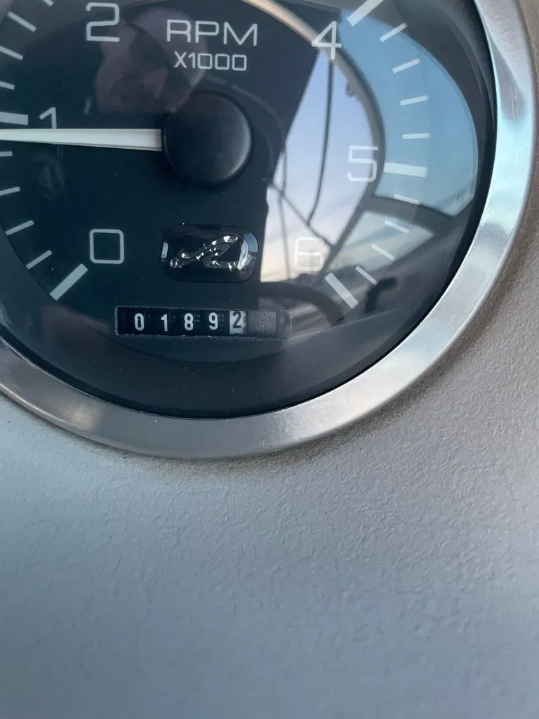 Slide: The Image of Sea Ray 190 Bow Rider 1998 - 4