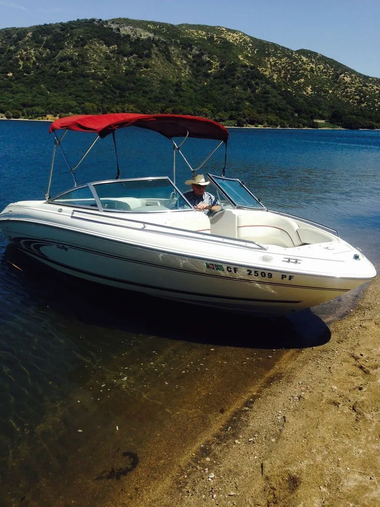 Slide: The Image of Sea Ray 190 Bow Rider 1998 - 8