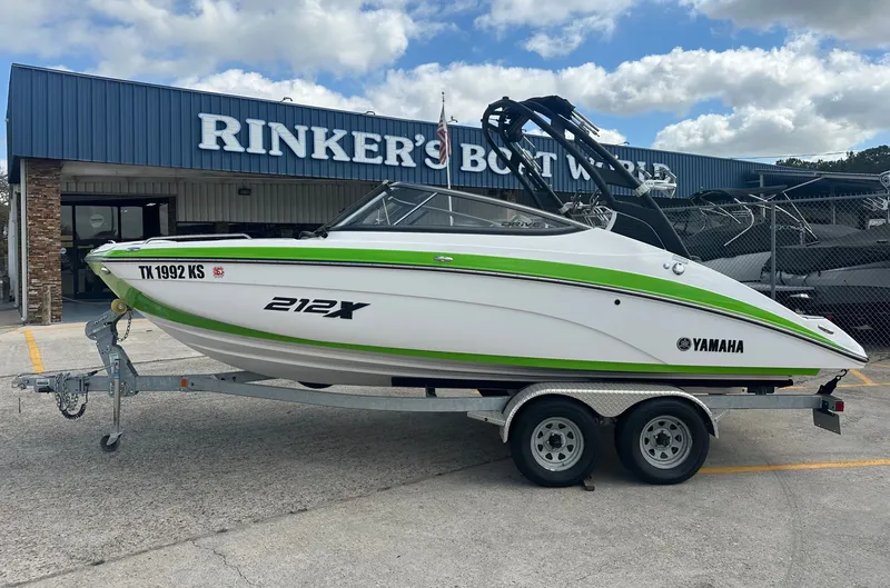 The Image of Yamaha 212XE 2022 - 1