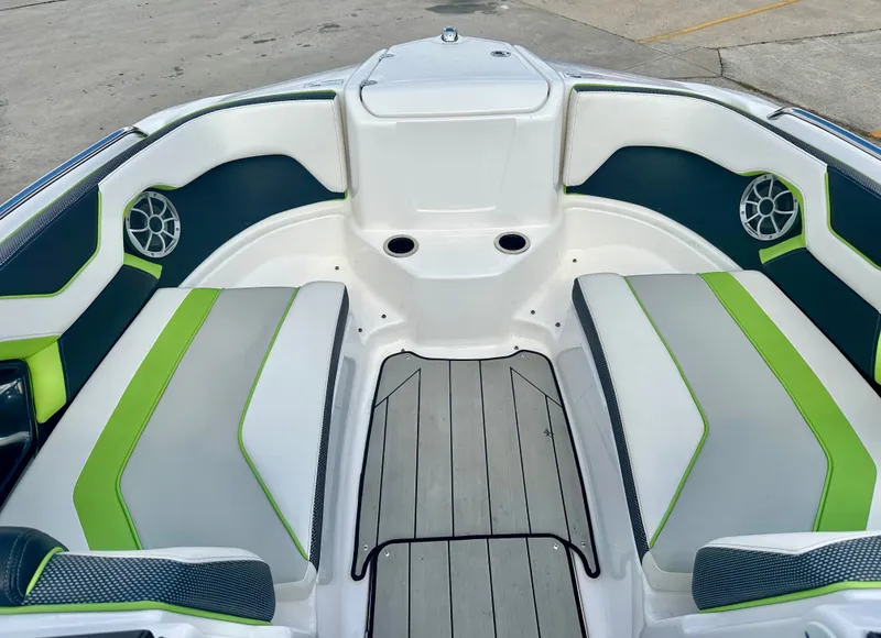 Slide: The Image of Yamaha 212XE 2022 - 7