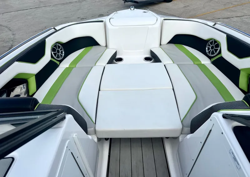 Slide: The Image of Yamaha 212XE 2022 - 8