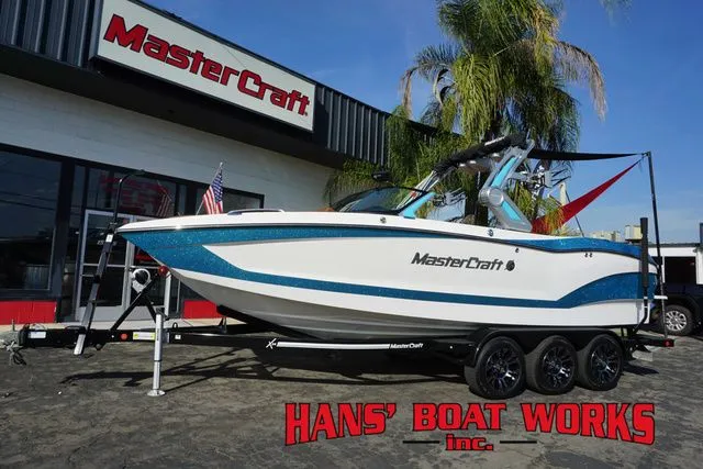 The Image of MasterCraft X24 2023 - 1