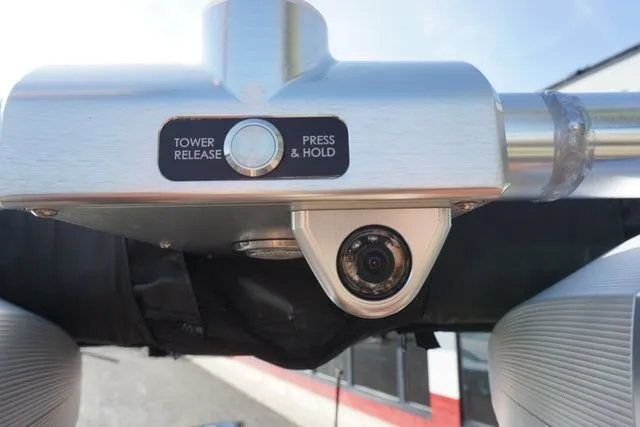 Slide: The Image of MasterCraft X24 2023 - 16