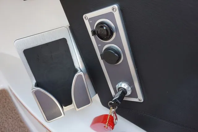 Slide: The Image of MasterCraft X24 2023 - 21