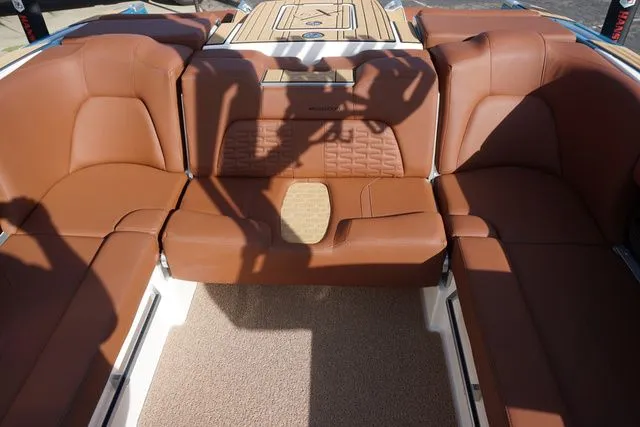 Slide: The Image of MasterCraft X24 2023 - 26