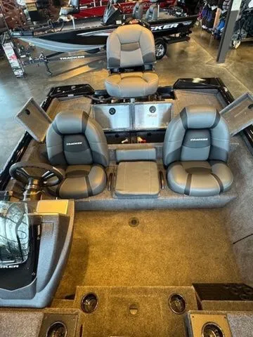 Slide: The Image of Tracker Pro Team 195 TXW 2026 - 28