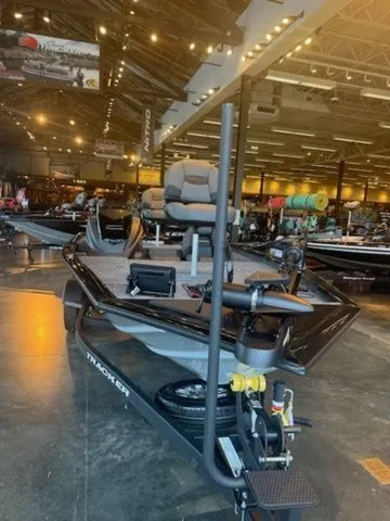 Slide: The Image of Tracker Pro Team 195 TXW 2026 - 3