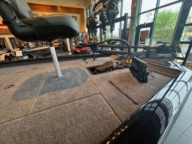 Slide: The Image of Tracker Pro Team 195 TXW 2026 - 38