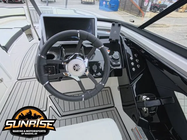 Slide: The Image of Yamaha 252SE 2026 - 15