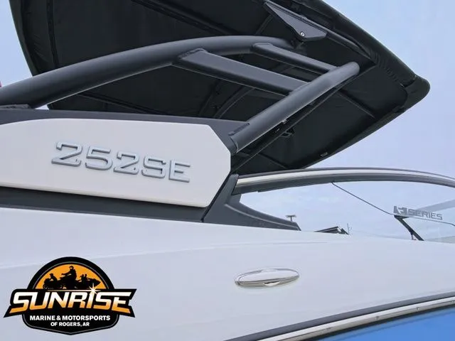 Slide: The Image of Yamaha 252SE 2026 - 28