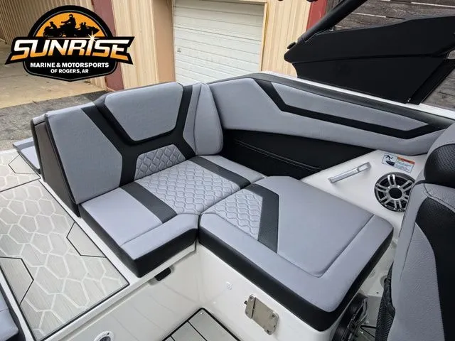 Slide: The Image of Yamaha 222XE 2026 - 24