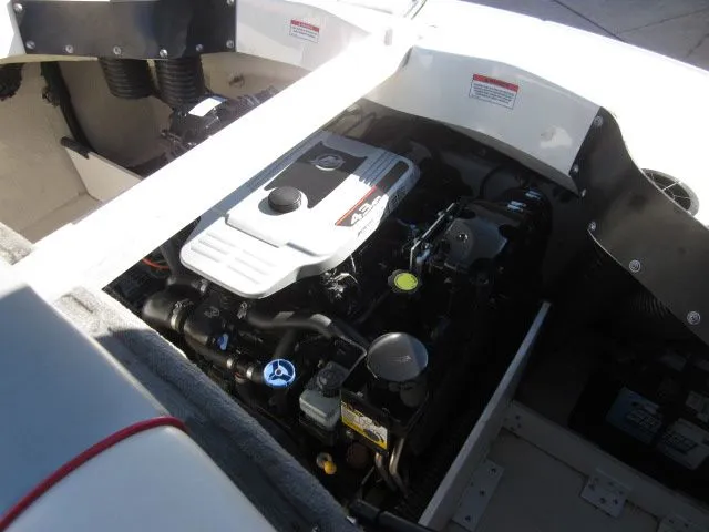 Slide: The Image of Sea Ray 195 Sport 2009 - 16