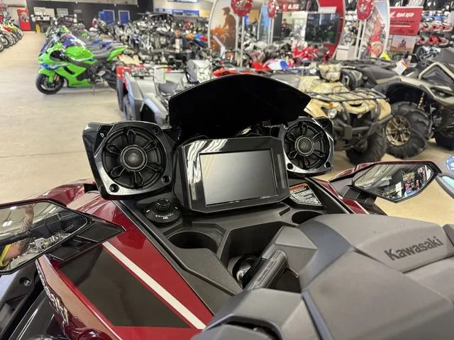 Slide: The Image of Kawasaki Ultra 310 LX 2026 - 16