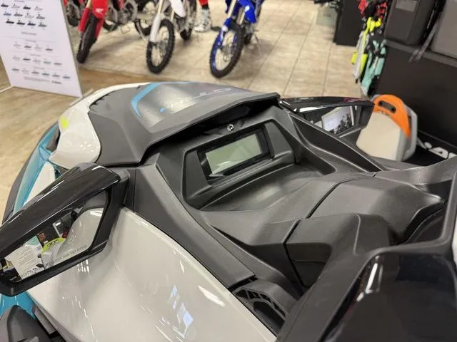 Slide: The Image of Sea-Doo GTI SE 130 2026 - 14
