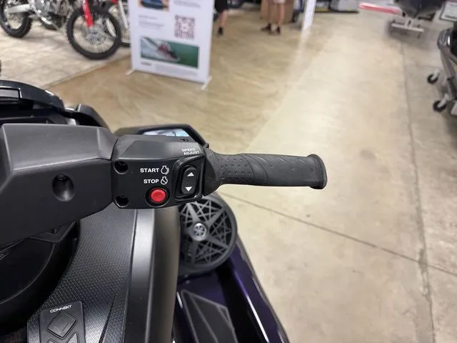 Slide: The Image of Yamaha FX SVHO 2026 - 16