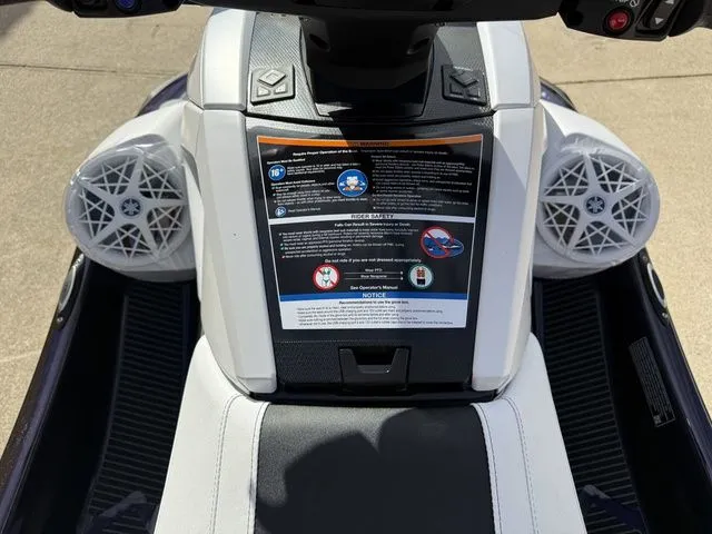 Slide: The Image of Yamaha VX Cruiser HO 2026 - 20