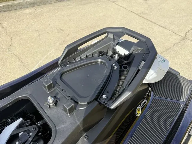 Slide: The Image of Yamaha VX Cruiser HO 2026 - 22