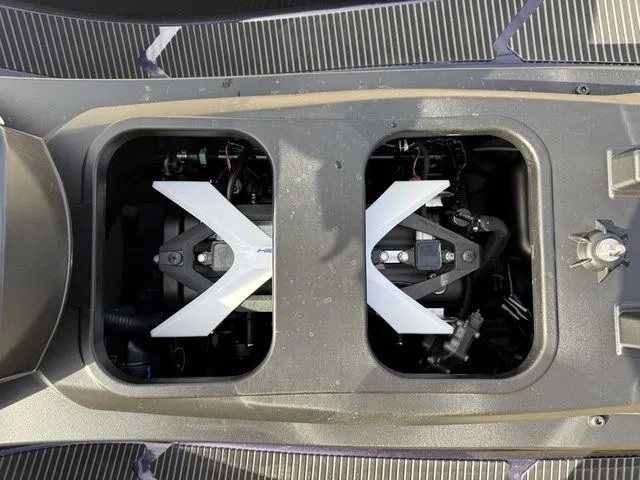 Slide: The Image of Yamaha VX Cruiser HO 2026 - 24