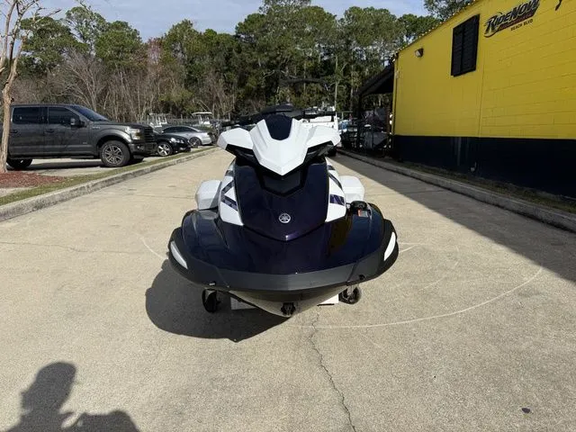 Slide: The Image of Yamaha VX Cruiser HO 2026 - 5