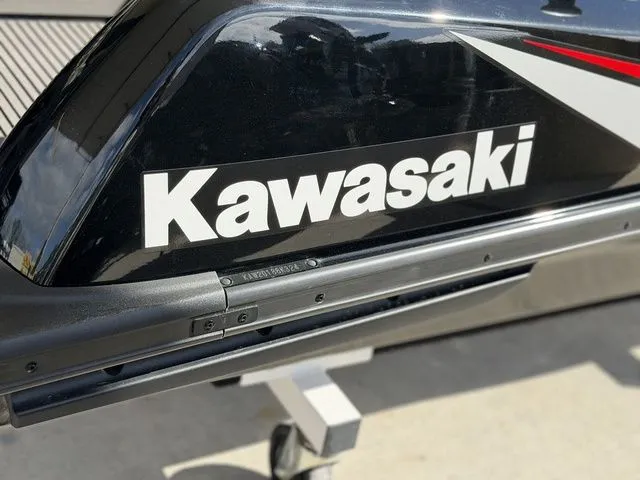 Slide: The Image of Kawasaki SX-R™ 160 2024 - 14