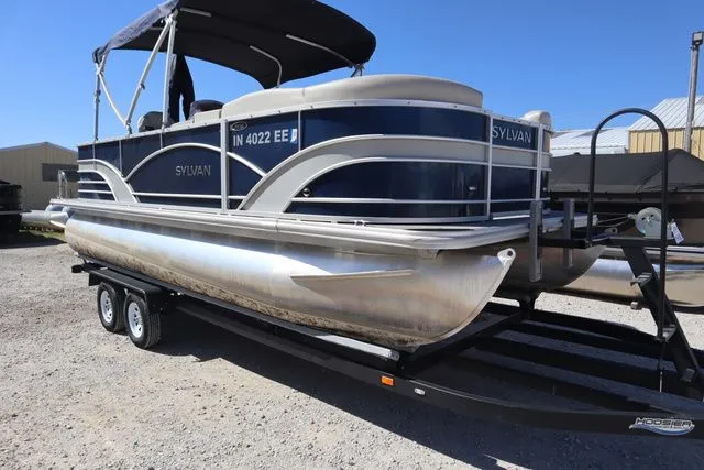 The Image of Sylvan Mirage 8520 Cruise 2019 - 1