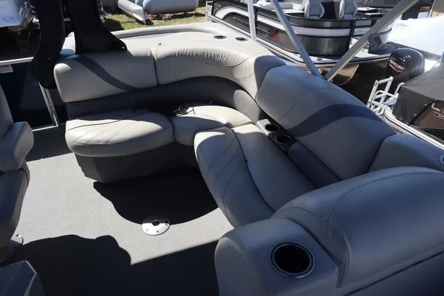 Slide: The Image of Sylvan Mirage 8520 Cruise 2019 - 5